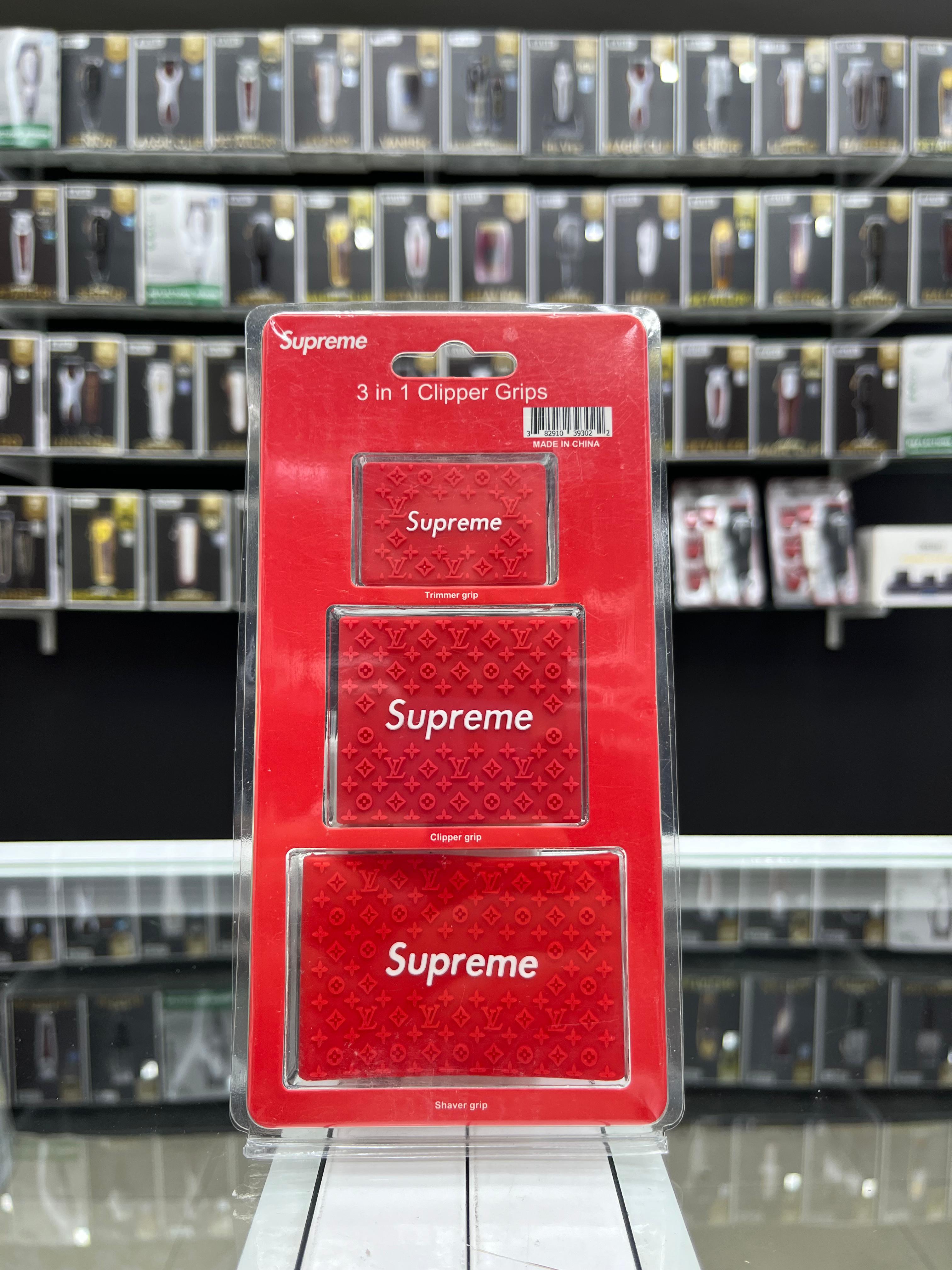 SUPREME - Grips